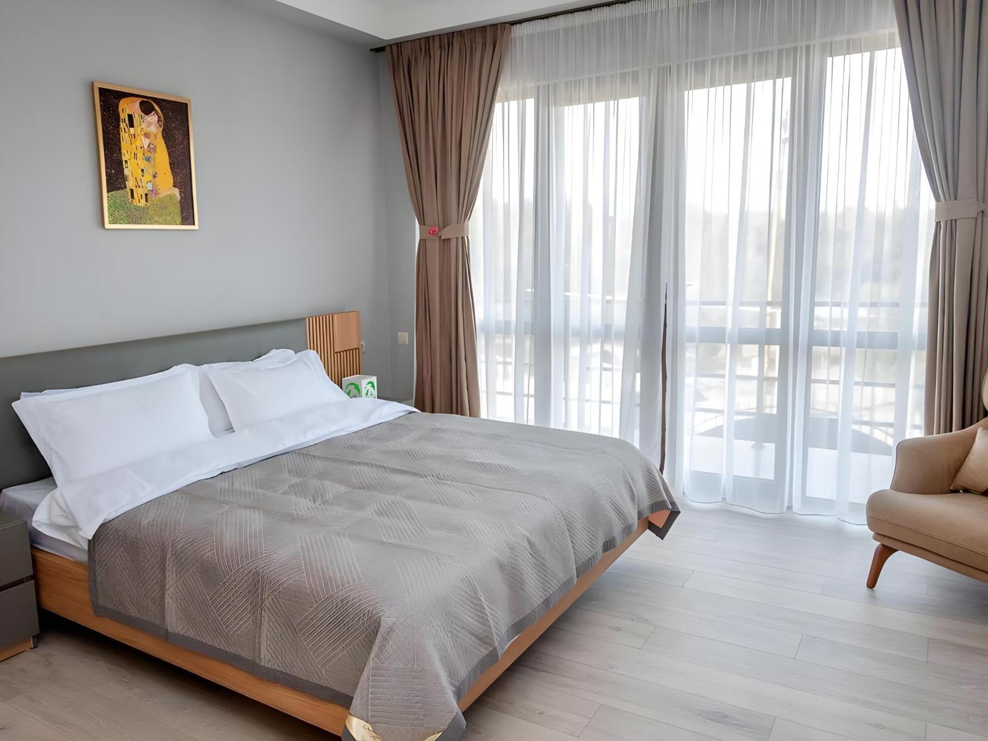 Tbilisi Mare Hotel Exterior photo
